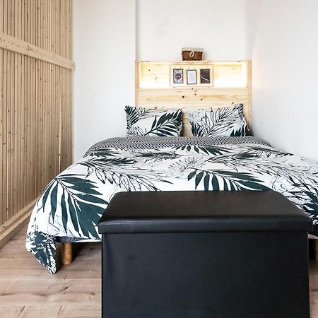 Апартаменти Studio Cocooning 2 Etoiles I Wifi I Clim I Plage 7Min A Pied Фрежус Екстер'єр фото